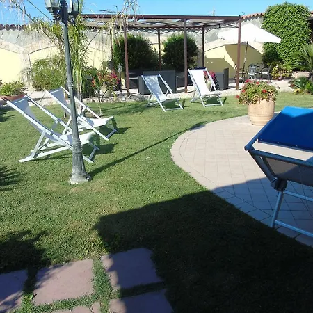 Graziosa 夸尔图-圣埃莱娜