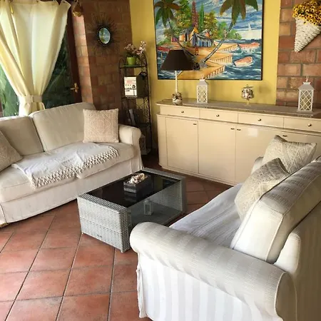 Graziosa Villa Quartu Sant'Elena